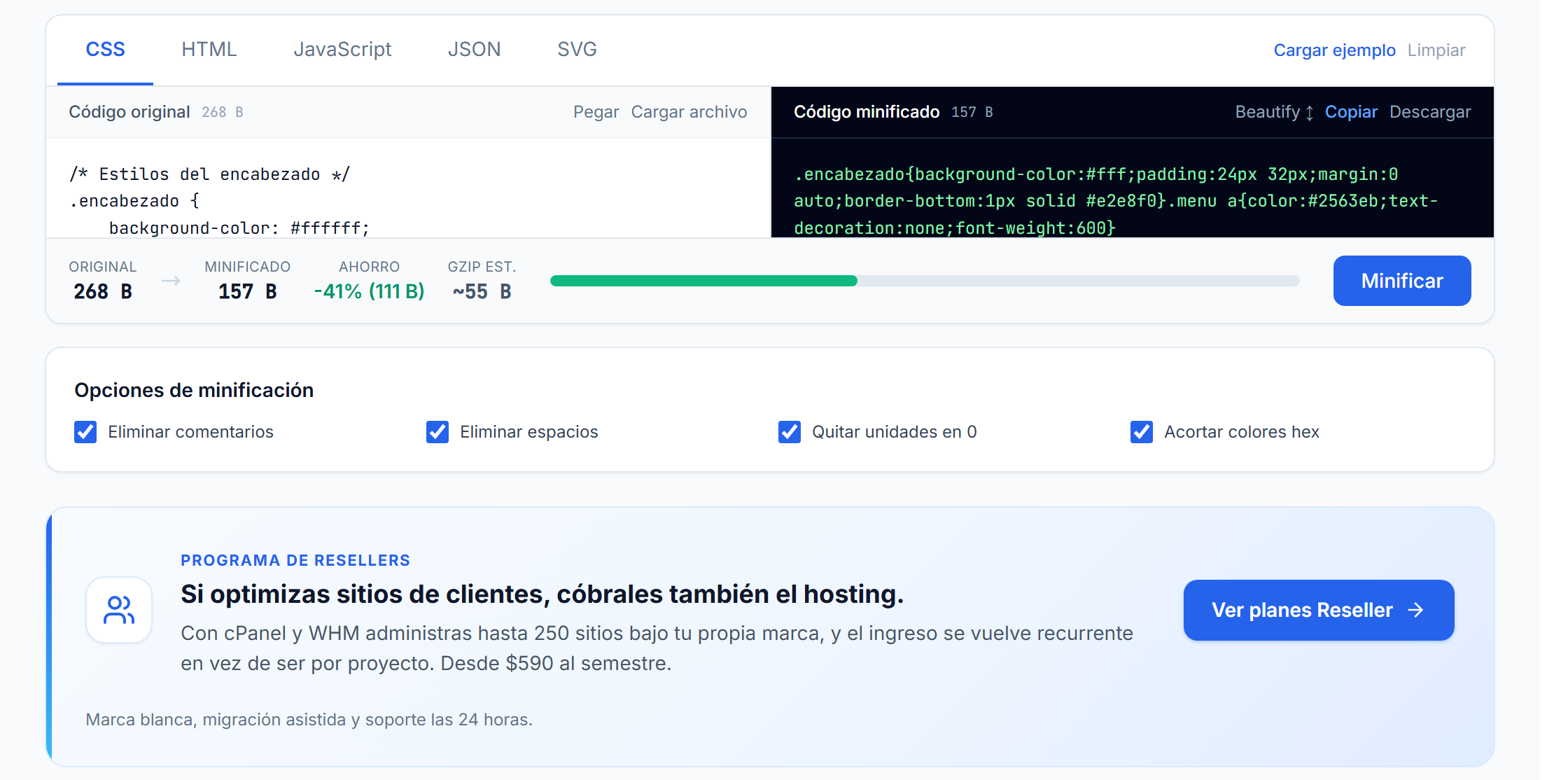Código CSS con comentarios y espacios a la izquierda, y su versión minificada a la derecha, con el porcentaje ahorrado